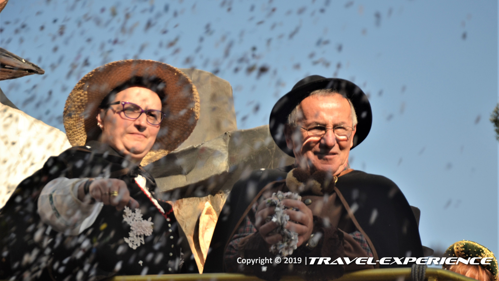Foto maschere Pirin e Majn Carnevale di Oleggio 2019