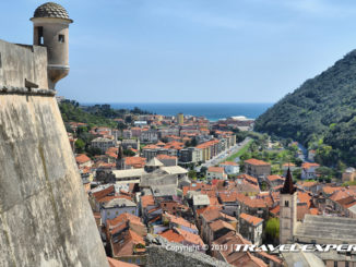 Finalborgo, Finale Ligure visto dalla Via Beretta