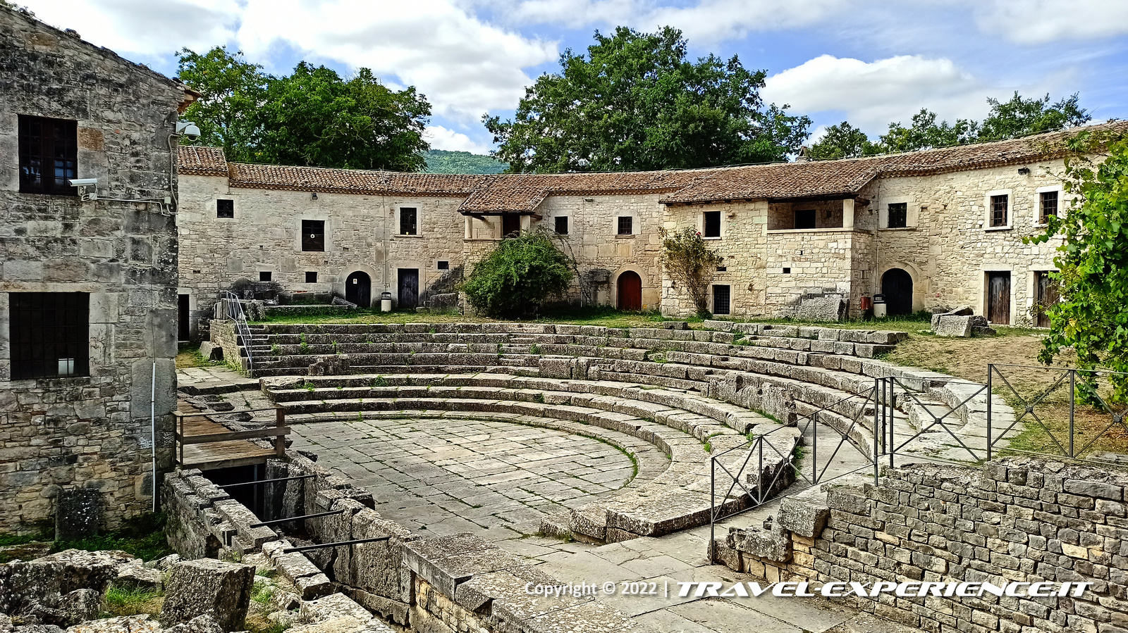 Teatro romano del sito archeologico di Altilia-Saepinum, Sepino